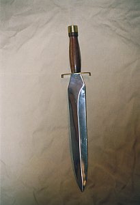 Ein schwerer Dolch
